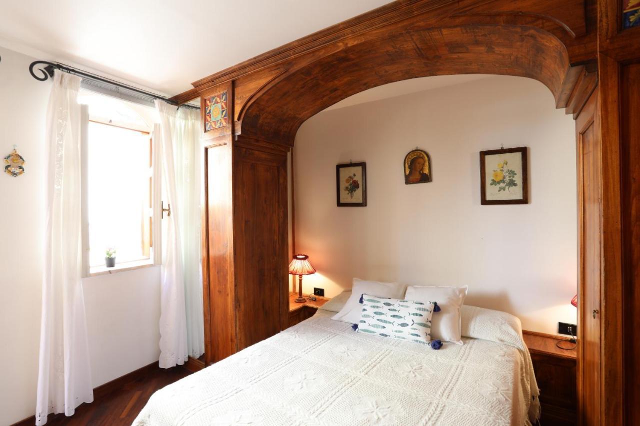 Porta Catania & Duomo Cozy Apartment Taormina Exterior photo